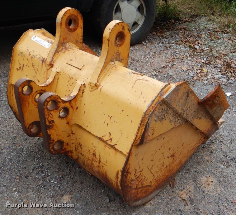 image for item ID9178 34"W excavator bucket