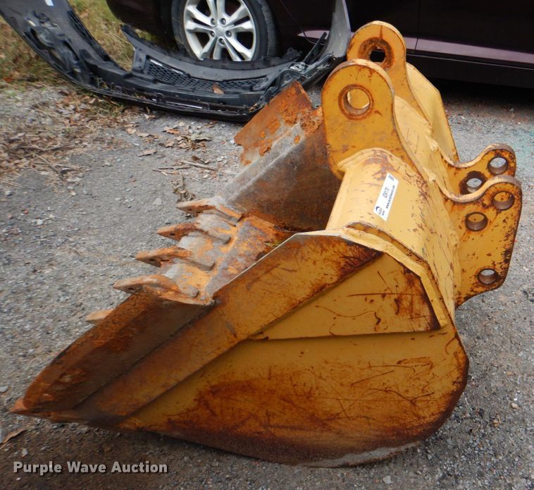 image for item ID9178 34"W excavator bucket