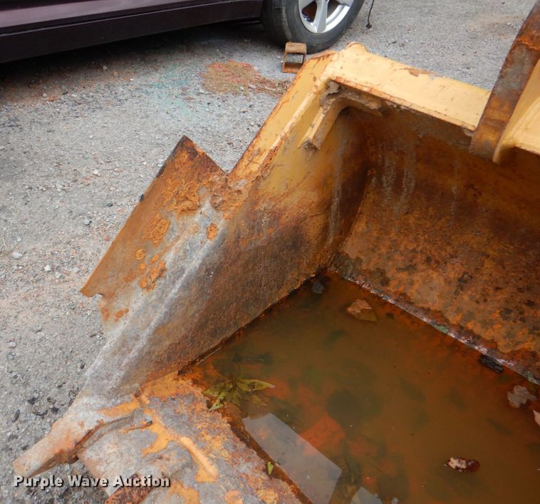 image for item ID9178 34"W excavator bucket