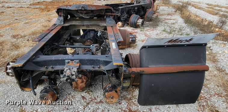 image for item ID9509 Mack  tandem axle