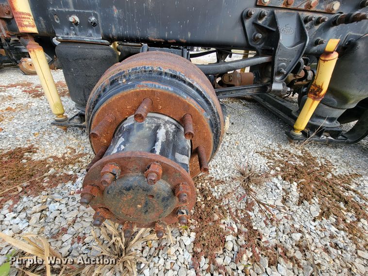 image for item ID9509 Mack  tandem axle