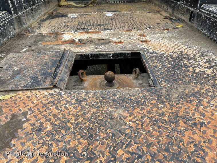 image for item IK9634 2013 Dodge Ram 5500  Crew Cab flatbed truck