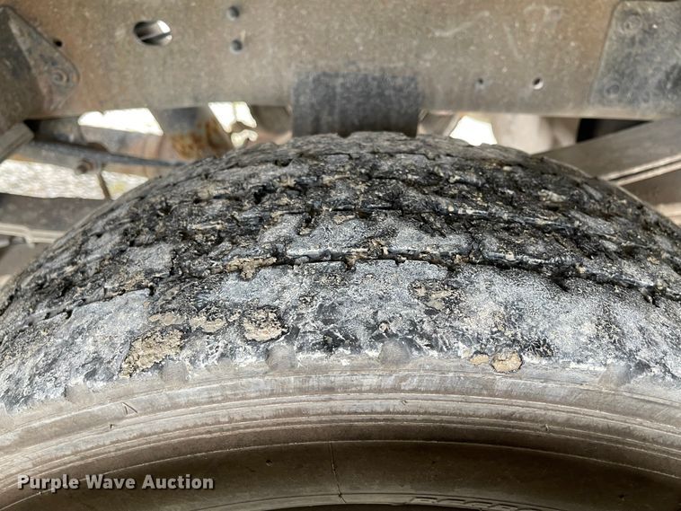 image for item IK9634 2013 Dodge Ram 5500  Crew Cab flatbed truck