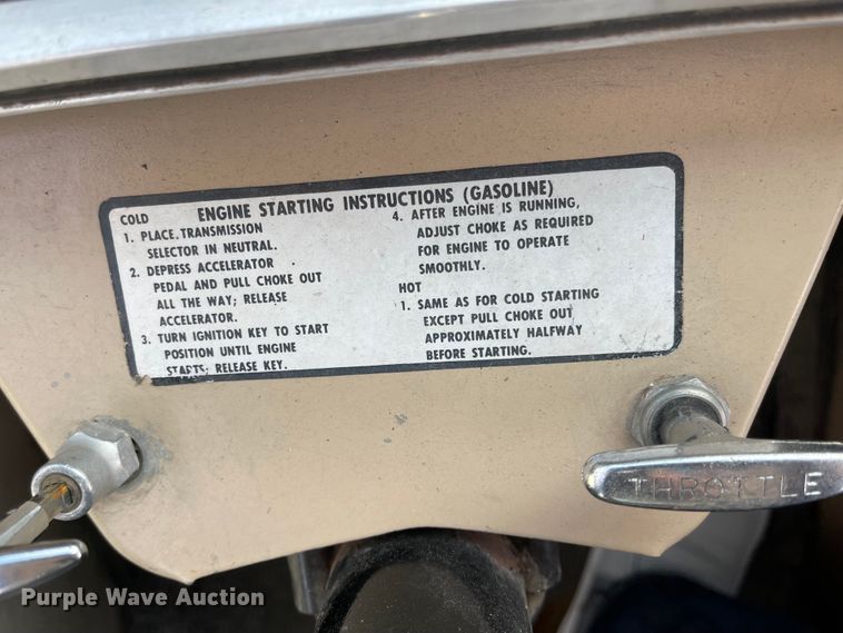 image for item IK9682 1987 Blue Bird  school bus