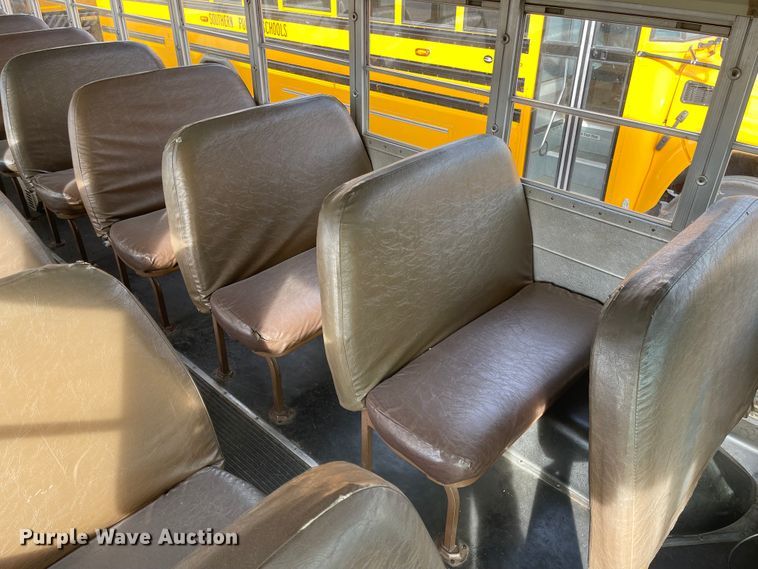 image for item IK9682 1987 Blue Bird  school bus