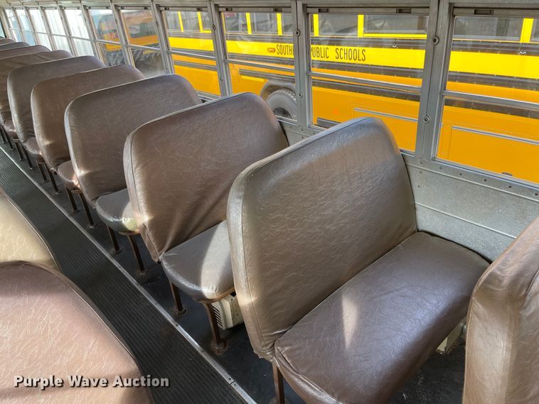 image for item IK9682 1987 Blue Bird  school bus