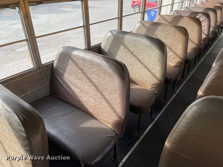 image for item IK9682 1987 Blue Bird  school bus