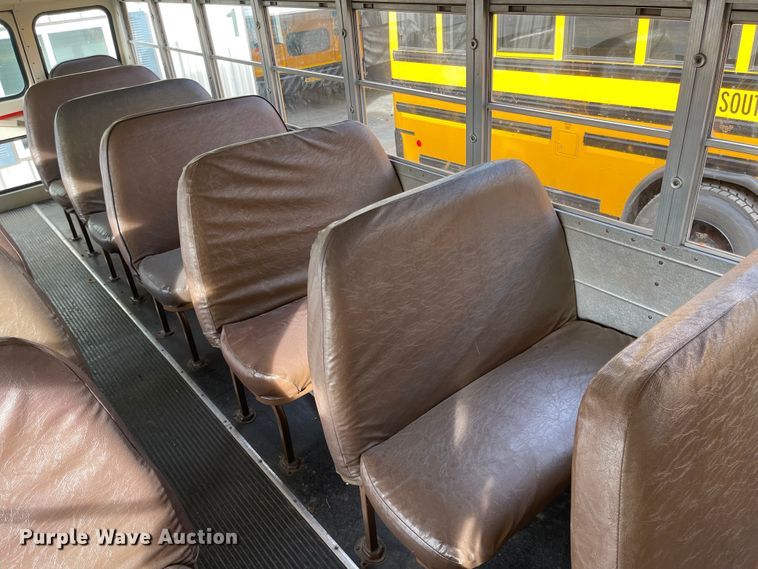 image for item IK9682 1987 Blue Bird  school bus