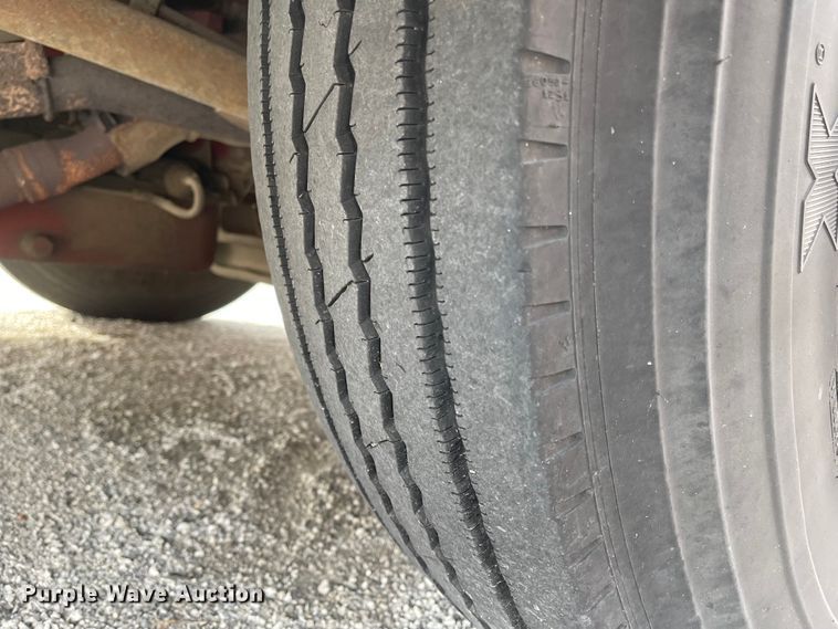 image for item IK9682 1987 Blue Bird  school bus