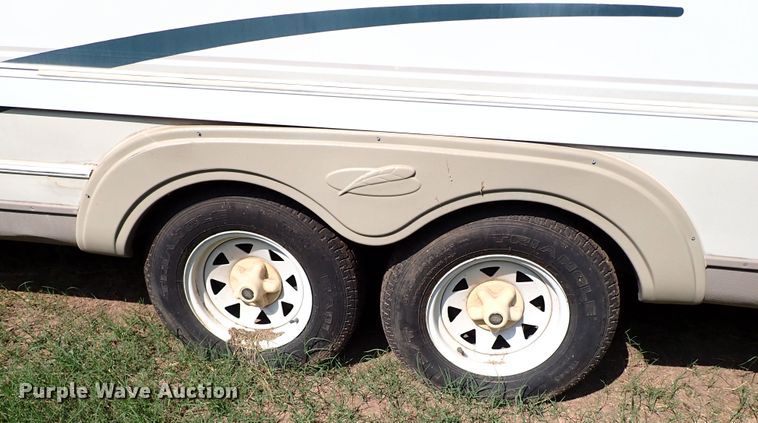 image for item IN9599 2003 R-Vision Trail-Lite  camper