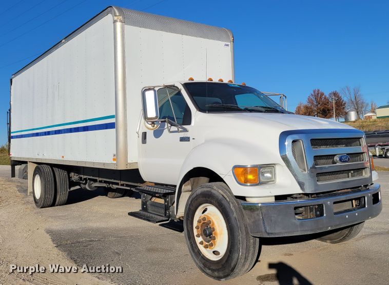 image for item IV9608 2010 Ford F750 Super Duty XLT  box truck