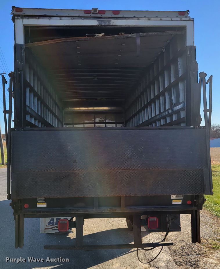 image for item IV9608 2010 Ford F750 Super Duty XLT  box truck