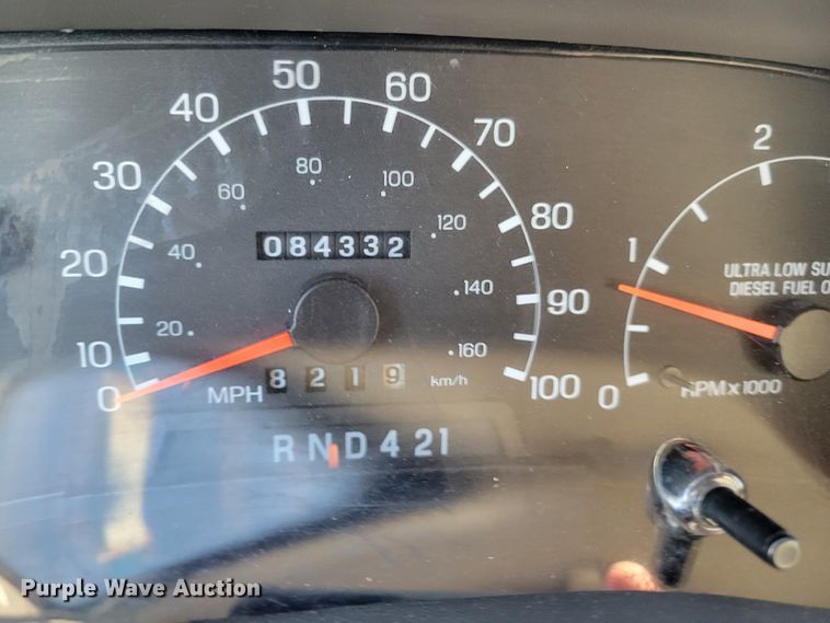 image for item IV9608 2010 Ford F750 Super Duty XLT  box truck