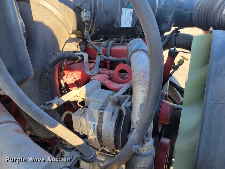 image for item IV9608 2010 Ford F750 Super Duty XLT  box truck