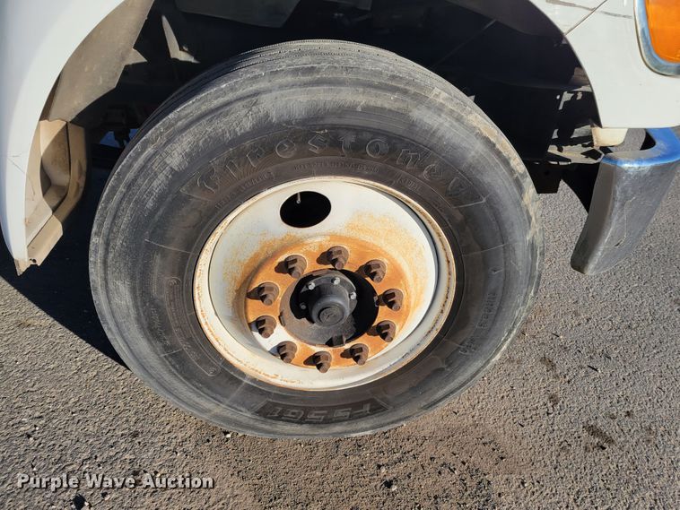 image for item IV9608 2010 Ford F750 Super Duty XLT  box truck