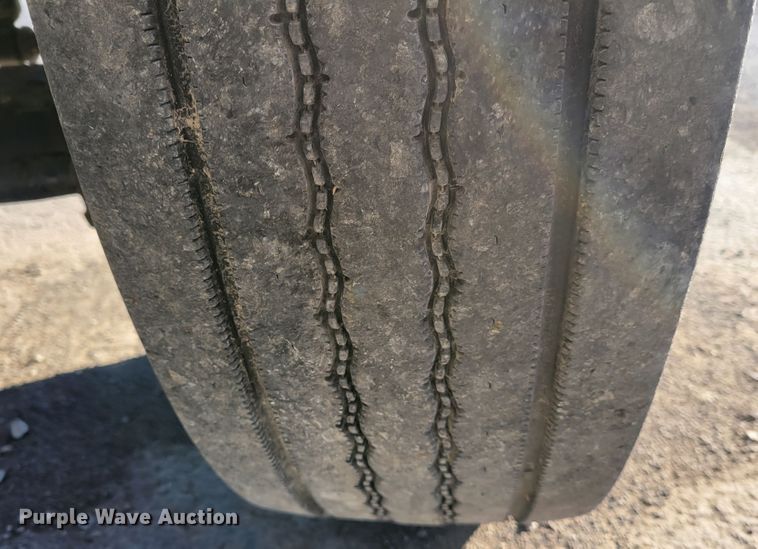 image for item IV9608 2010 Ford F750 Super Duty XLT  box truck