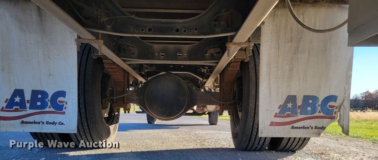 image for item IV9608 2010 Ford F750 Super Duty XLT  box truck