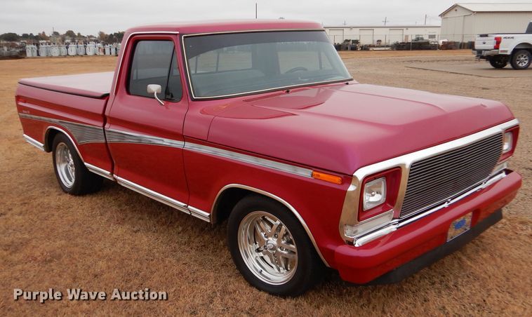 image for item IV9810 1979 Ford F100  pickup truck