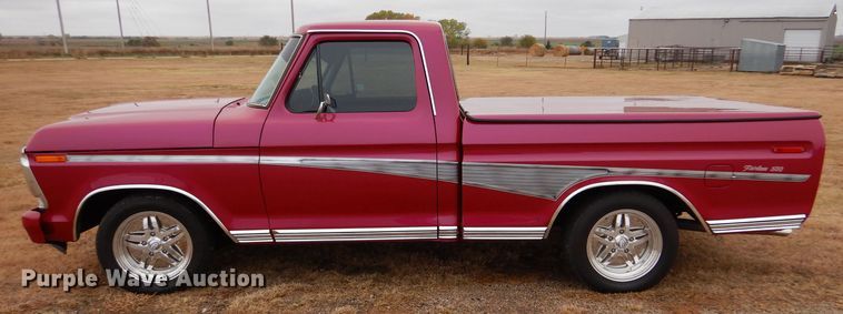 image for item IV9810 1979 Ford F100  pickup truck