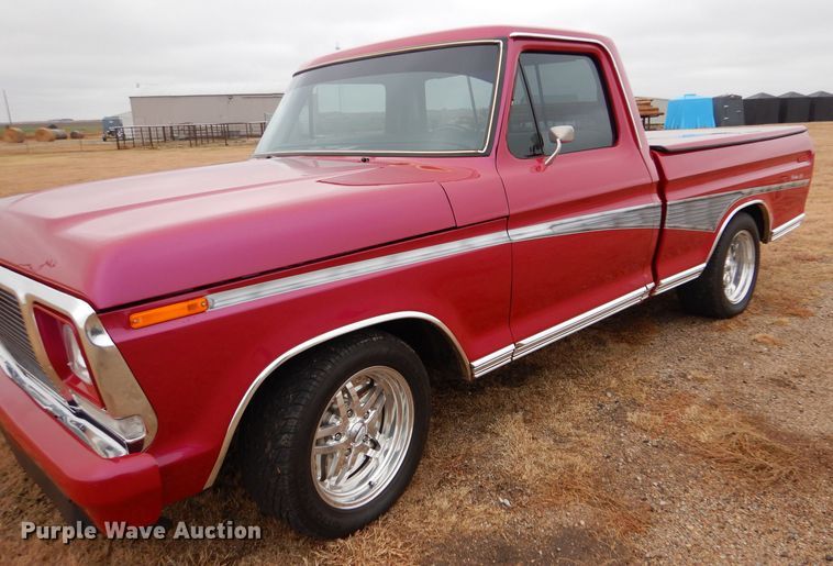 image for item IV9810 1979 Ford F100  pickup truck