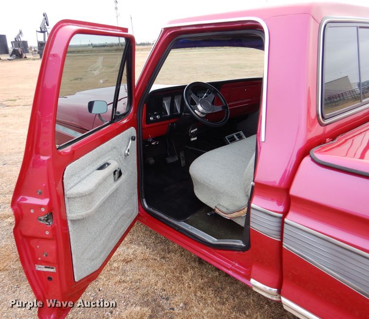 image for item IV9810 1979 Ford F100  pickup truck