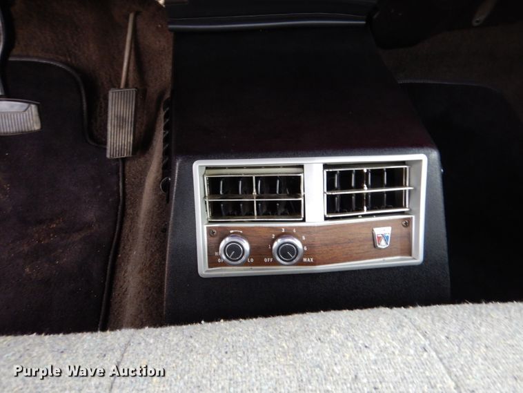 image for item IV9810 1979 Ford F100  pickup truck