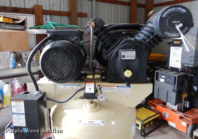 image for item IV9811 Ingersoll Rand 2475  air compressor