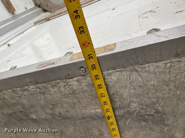 image for item IX9546 2006 Ford Econoline E450  box truck