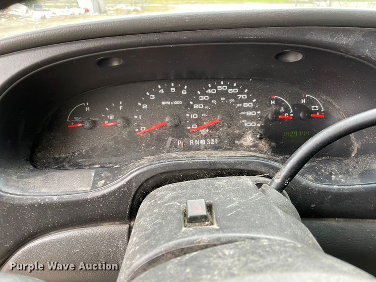 image for item IX9546 2006 Ford Econoline E450  box truck