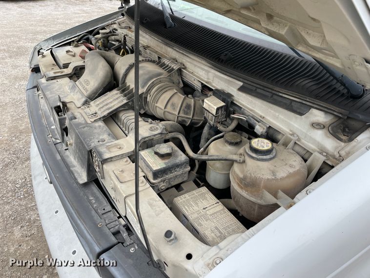 image for item IX9546 2006 Ford Econoline E450  box truck