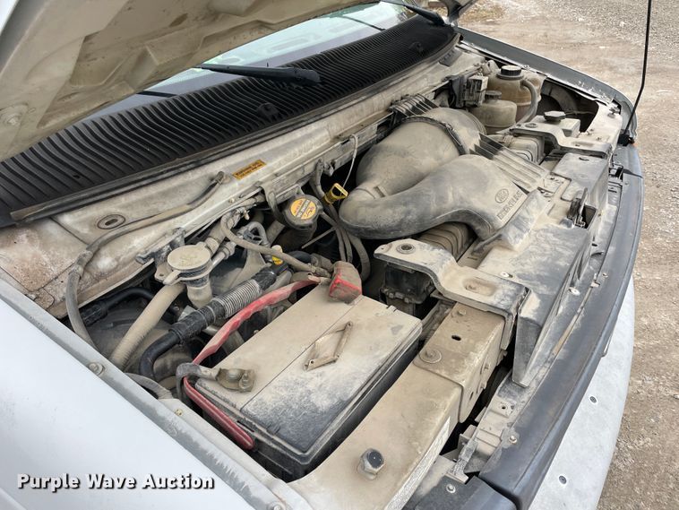 image for item IX9546 2006 Ford Econoline E450  box truck