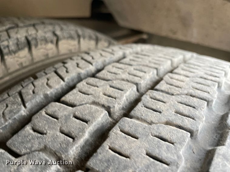 image for item IX9546 2006 Ford Econoline E450  box truck