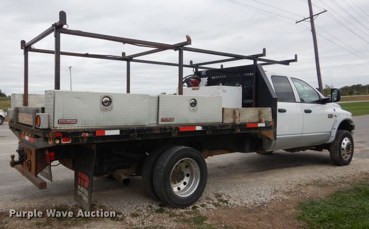 image for item JF9976 2008 Dodge Ram 5500 Heavy Duty  Crew Cab flatbed truck