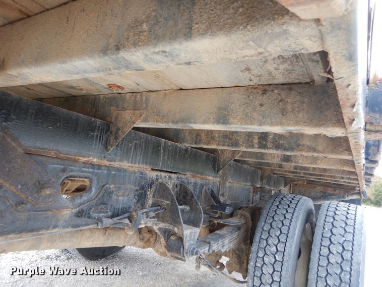 image for item JF9976 2008 Dodge Ram 5500 Heavy Duty  Crew Cab flatbed truck