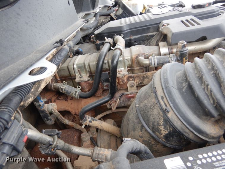 image for item JF9976 2008 Dodge Ram 5500 Heavy Duty  Crew Cab flatbed truck