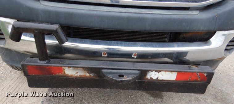 image for item JF9976 2008 Dodge Ram 5500 Heavy Duty  Crew Cab flatbed truck