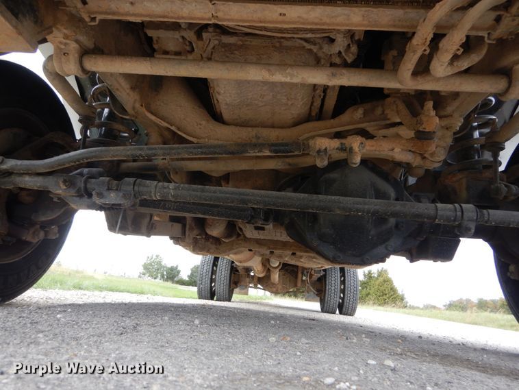 image for item JF9976 2008 Dodge Ram 5500 Heavy Duty  Crew Cab flatbed truck