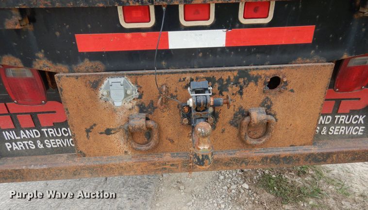 image for item JF9976 2008 Dodge Ram 5500 Heavy Duty  Crew Cab flatbed truck