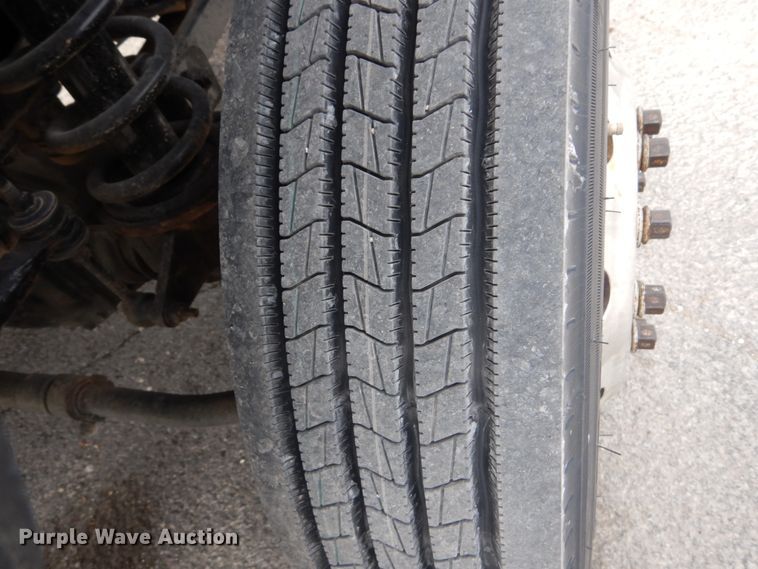 image for item JF9976 2008 Dodge Ram 5500 Heavy Duty  Crew Cab flatbed truck