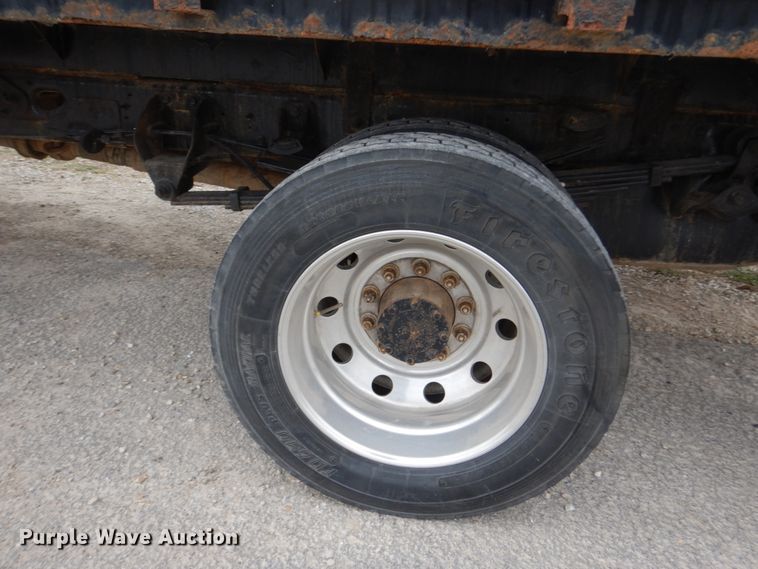 image for item JF9976 2008 Dodge Ram 5500 Heavy Duty  Crew Cab flatbed truck