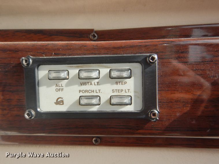 image for item JN9071 2000 Gulf Stream Spartan Tour Master  RV