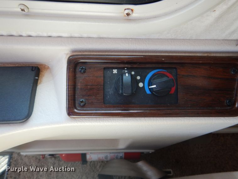 image for item JN9071 2000 Gulf Stream Spartan Tour Master  RV