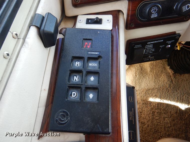 image for item JN9071 2000 Gulf Stream Spartan Tour Master  RV