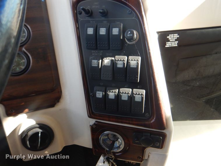 image for item JN9071 2000 Gulf Stream Spartan Tour Master  RV