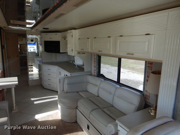 image for item JN9071 2000 Gulf Stream Spartan Tour Master  RV