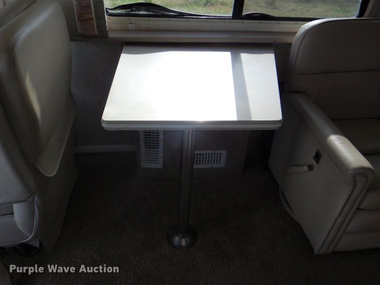 image for item JN9071 2000 Gulf Stream Spartan Tour Master  RV