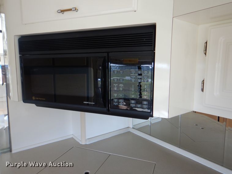 image for item JN9071 2000 Gulf Stream Spartan Tour Master  RV