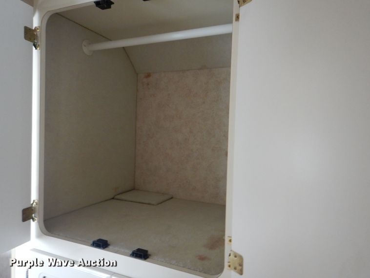 image for item JN9071 2000 Gulf Stream Spartan Tour Master  RV