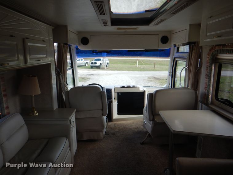 image for item JN9071 2000 Gulf Stream Spartan Tour Master  RV