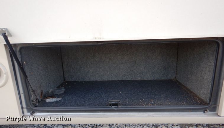 image for item JN9071 2000 Gulf Stream Spartan Tour Master  RV